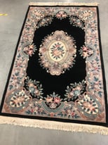 large Thick wool rug Approx 6’ x 9’ oriental chinese Asian art deco