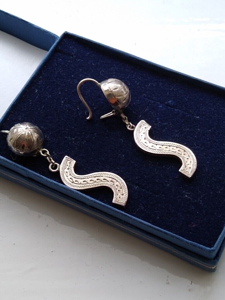 image for Silver, boxed, personslised earrings
