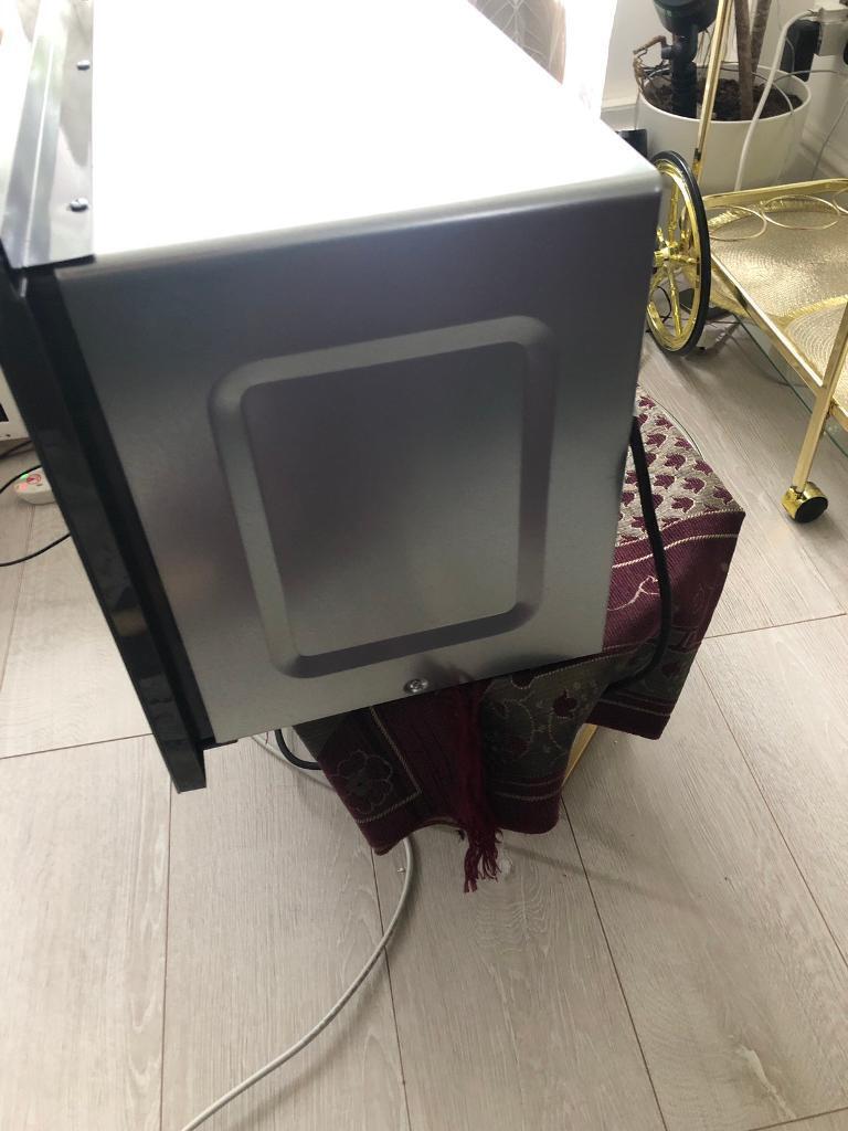 Bosch integrated microwave BFL523MB0B brand new