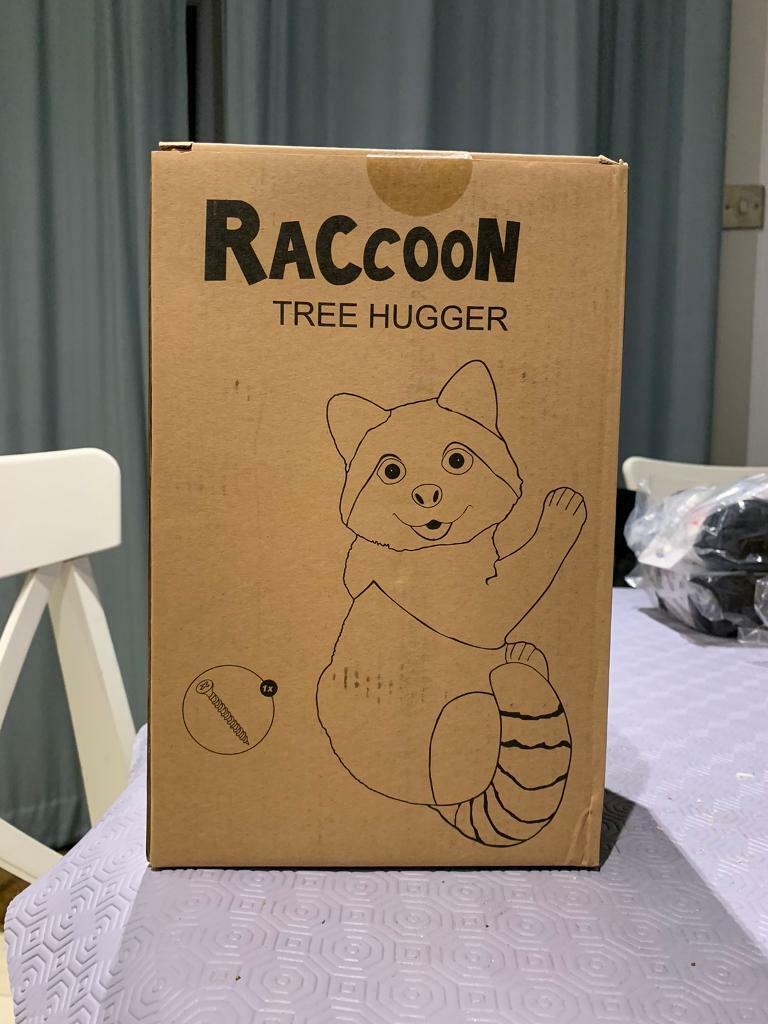 Raccoon Resin Tree Hugger Hanging Peeker Garden Ornament Branch Animal 