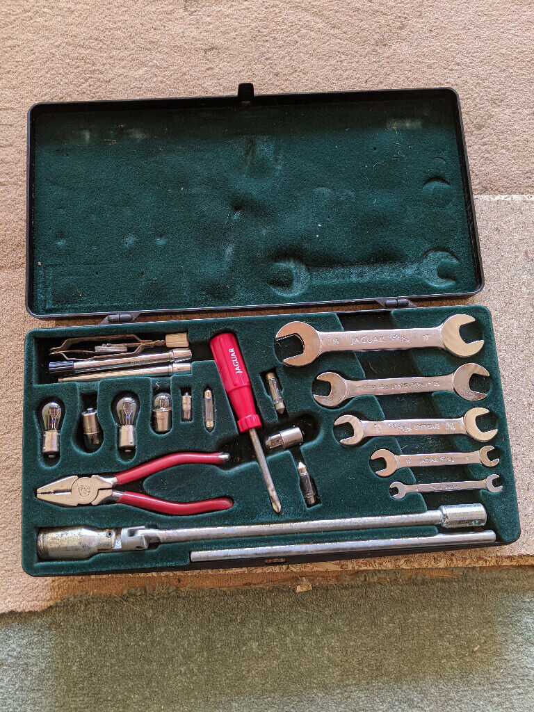 image for TOOL KIT GENUINE JAGUAR XJ XJS XJ40 ETC TOOL KIT, NO PAYPAL.