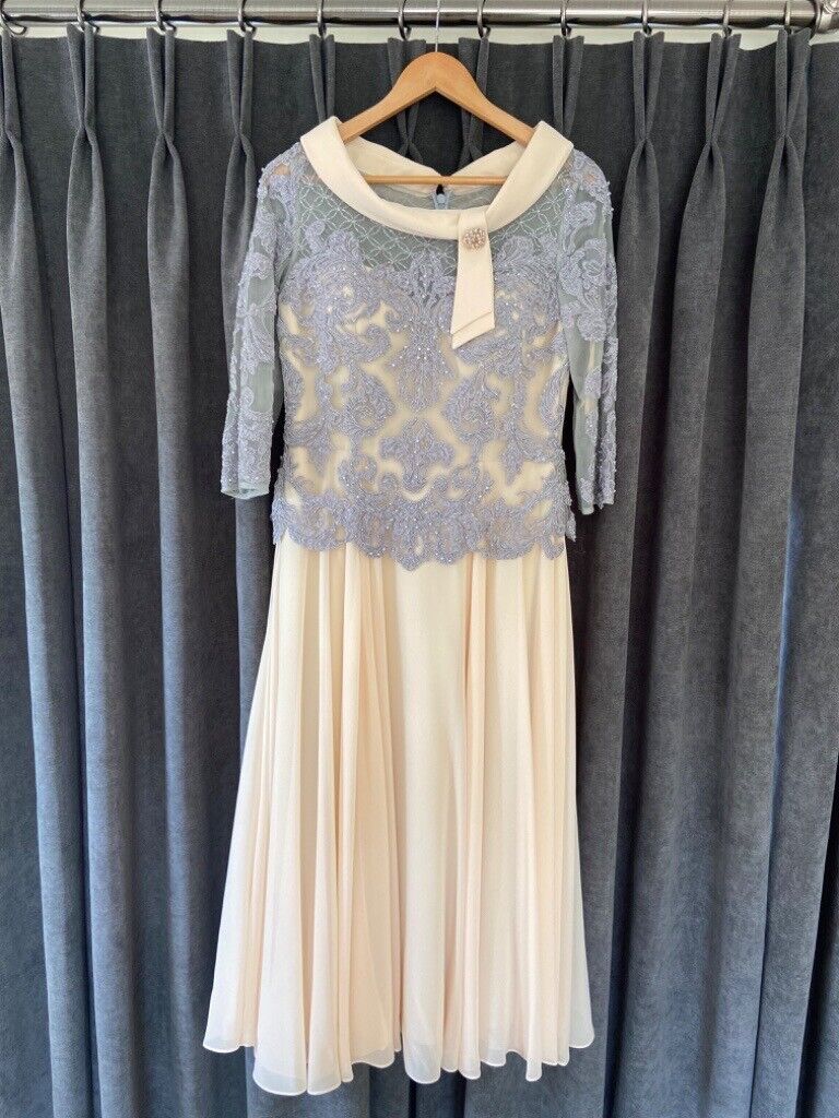 Dress Designer Bought for £599 EXCELLENT CONDITION FROM MICHAEL BAILEY RECEIPT AVAILABLE
