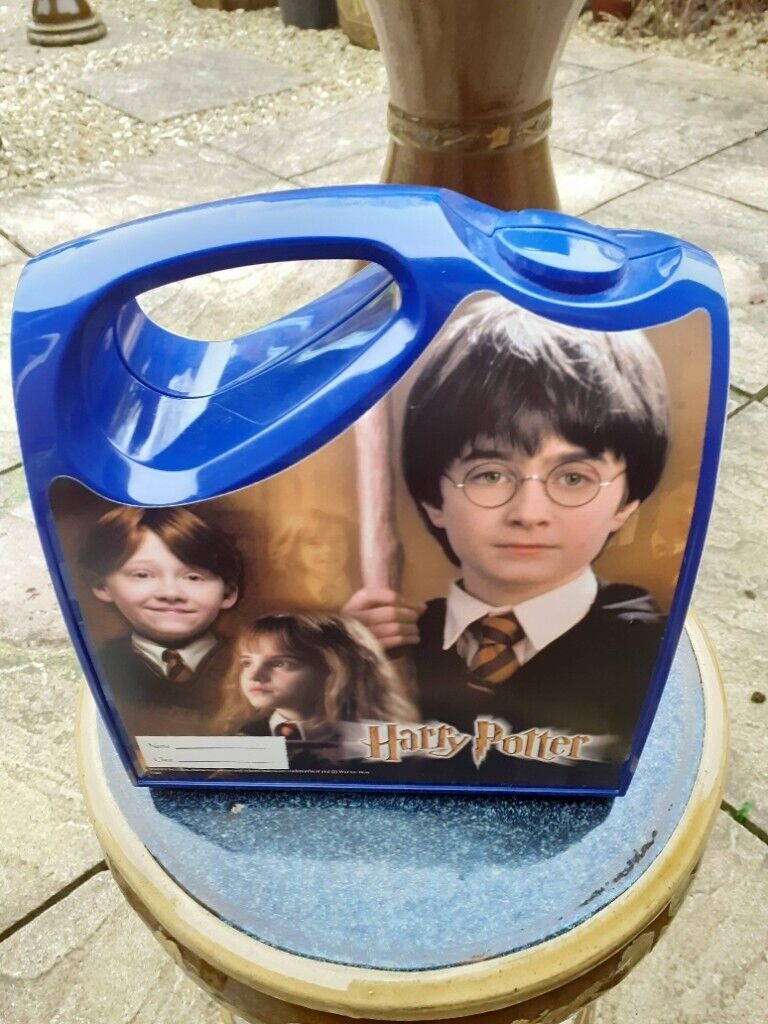 New vintage Harry Potter Lunch Box with Bottle