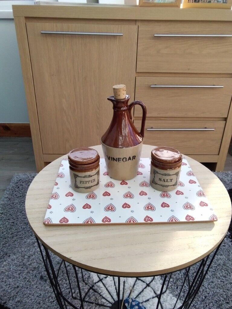Stoneware set