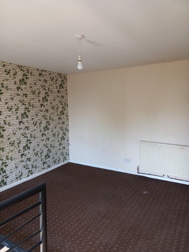 **LET BY**47A UTTOXETER ROAD** 1 BEDROOM**LONGTON**NO DEPOSIT** DSS ACCEPTED**BILLS INCLUDED**