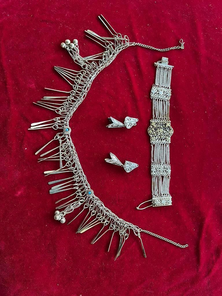 image for Mexican vintage jewellery three pieces, £30