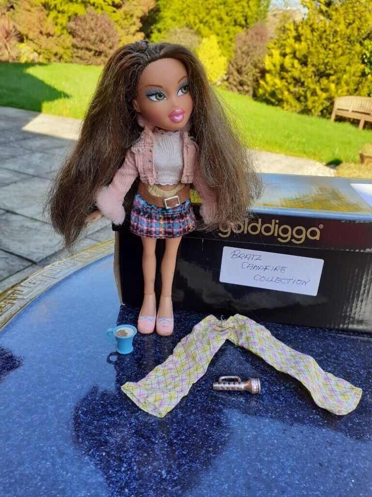 RARE Bratz Trio of Campfire Dolls from 2005 with CLOE, PHOEBE & YASMIN