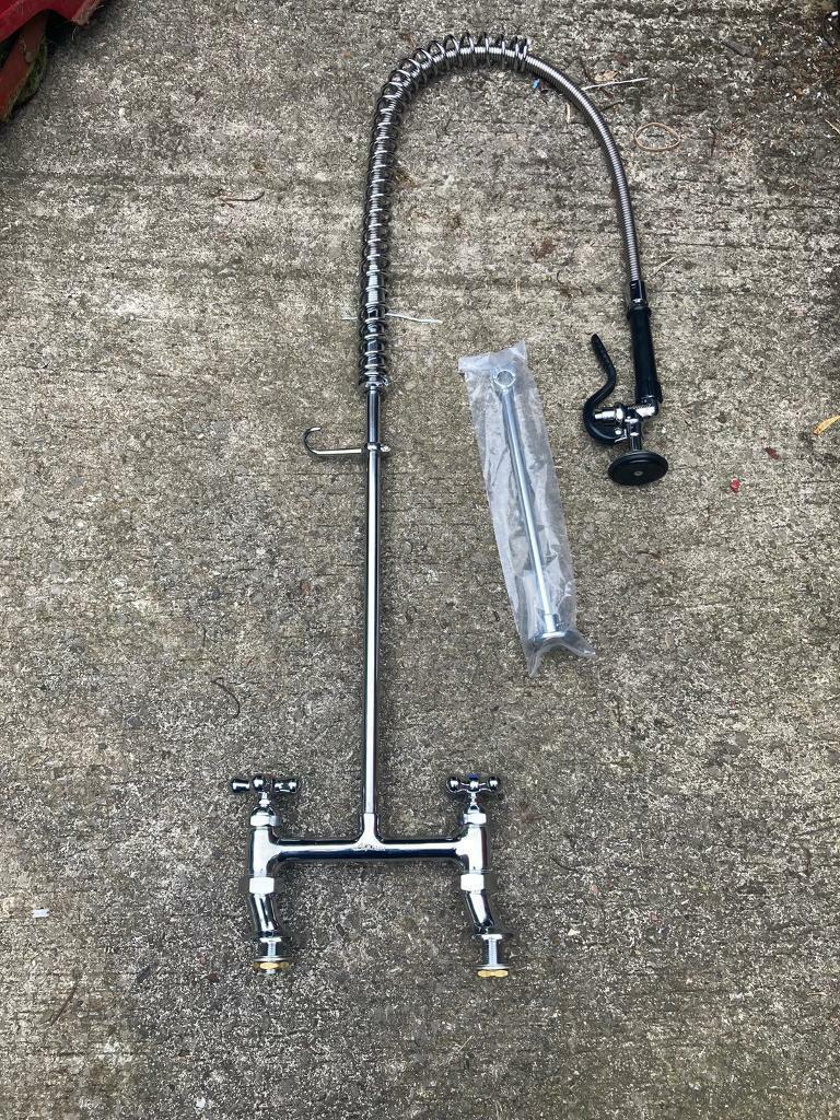 Aquajet  twin pedestal, twin feed, pre-rinse spray 