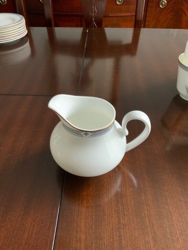 New boxed M&S Felsham China teapot, milk jug & sugar bowl