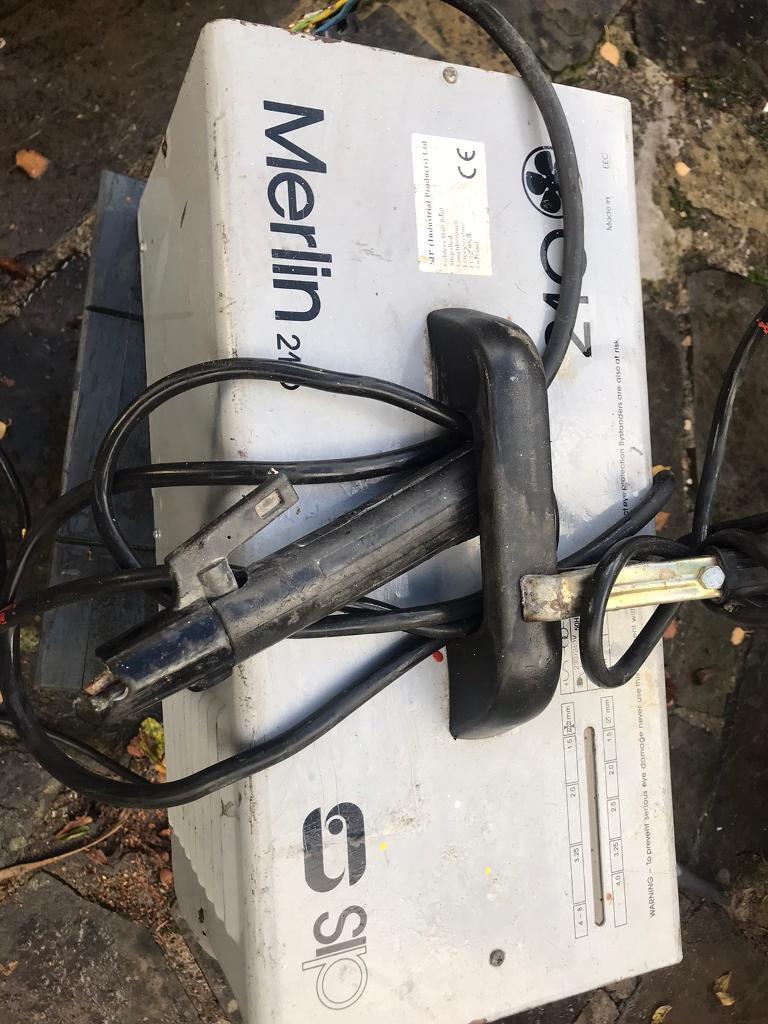 Merlin 210 fan assisted arc welder 