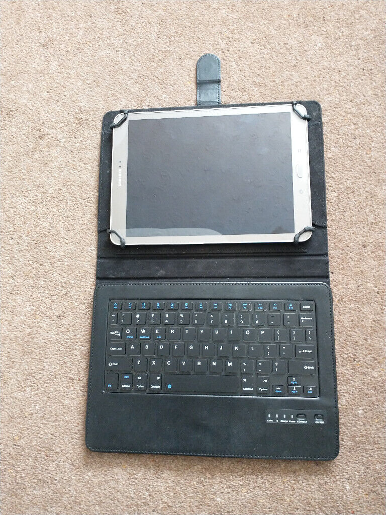 SAMSUNG GALAXY TAB 2, + 32Gb SD card inc. Also, keyboard, case & lead.