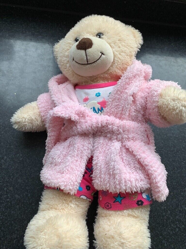 £5 per Build a bear -4 separate bears plus outfits can sell as bundle or separately 