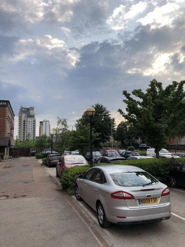 24/7 Parking for ***MEDIACITYUK/SALFORD QUAYS*** Close to trams/Man Utd, M50 3SQ (4565/4802)