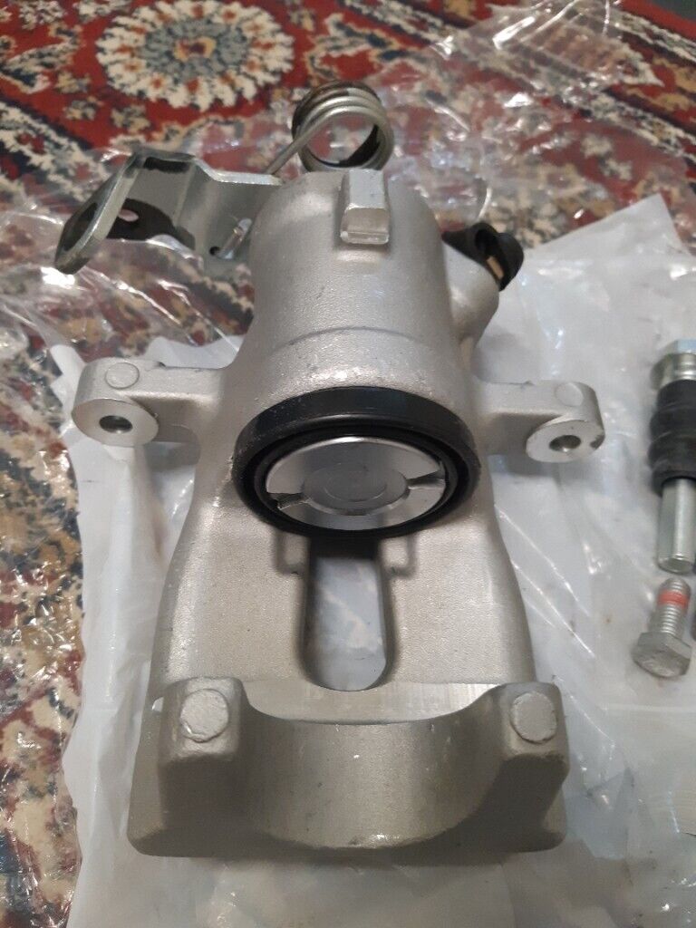 image for caliper new vauxhall zafira BRAKE CALIPER REAR FOR VAUXHALL ZAFIRA B 05- /RIGHT DRIVER SIDE