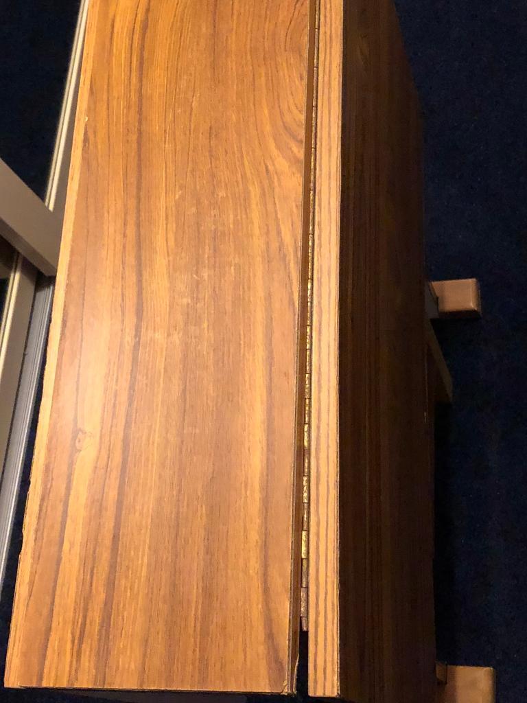 Drop leaf Formica vintage table 