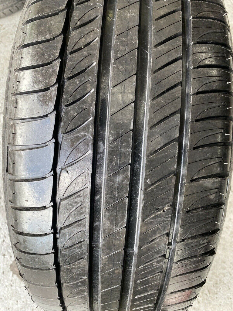 235 50 18 MICHELIN PRIMACY HS TYRES ALMOST NEW UNDER HALF PRICE
