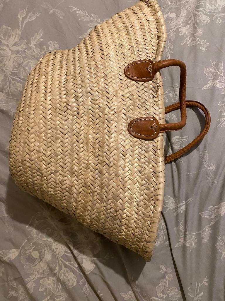 Large strong basket French market in palm 2 available 