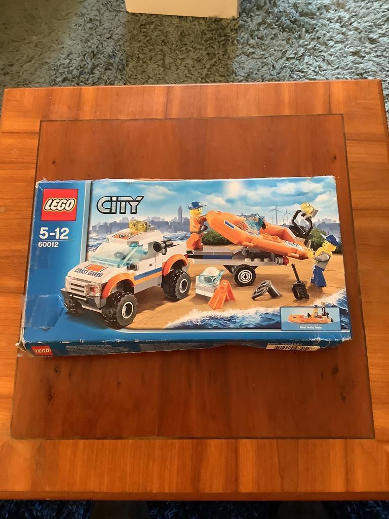 Lego city coast guard 4x4& diving boat 60012 