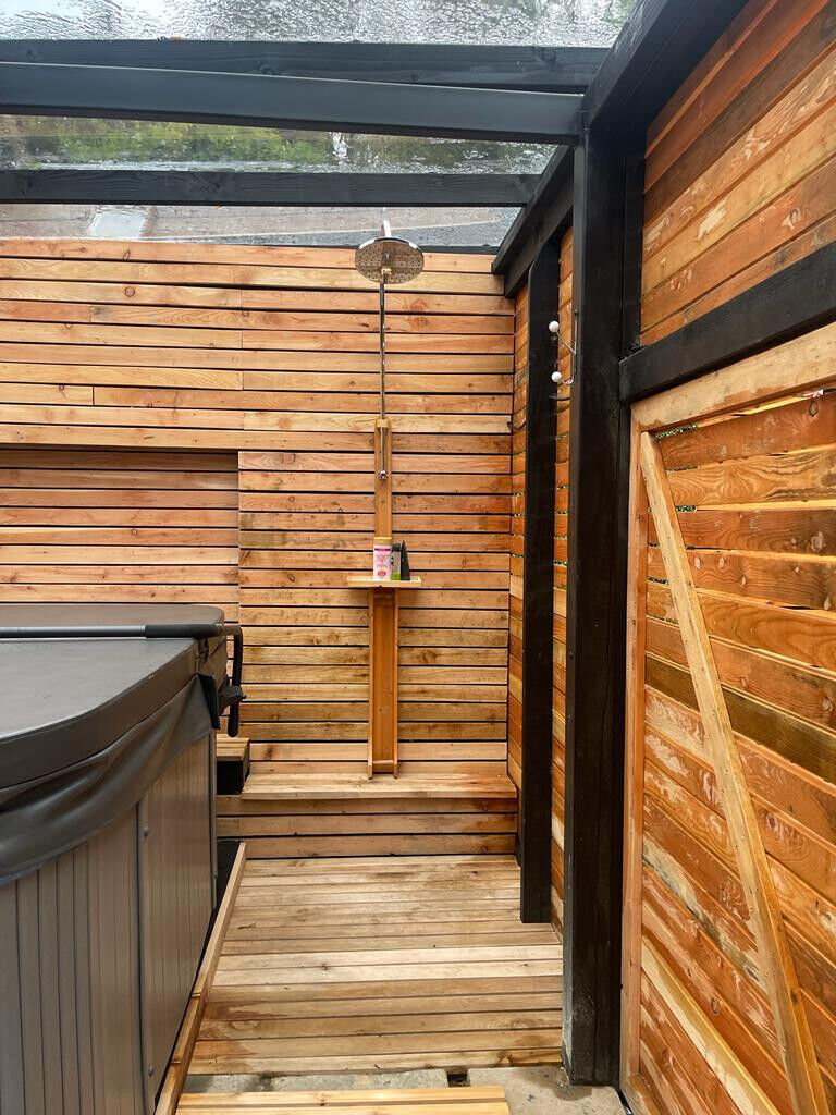 Sale on Scottish Larch Cladding, Locally Sourced and Cut