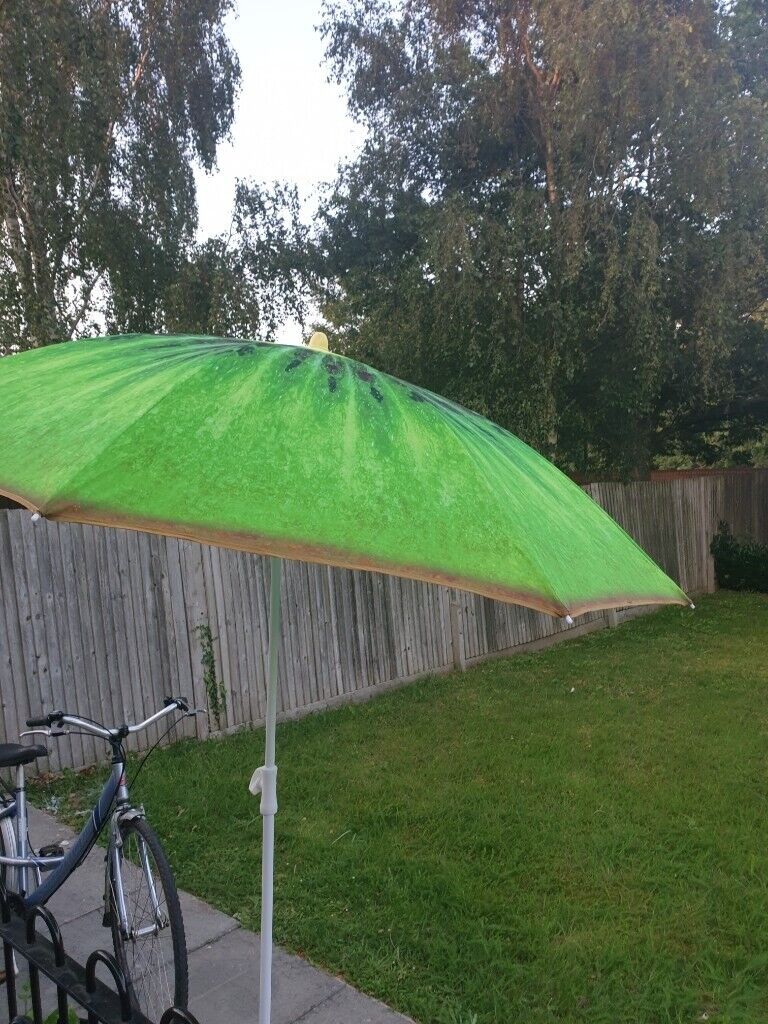 Parasol large brand new 