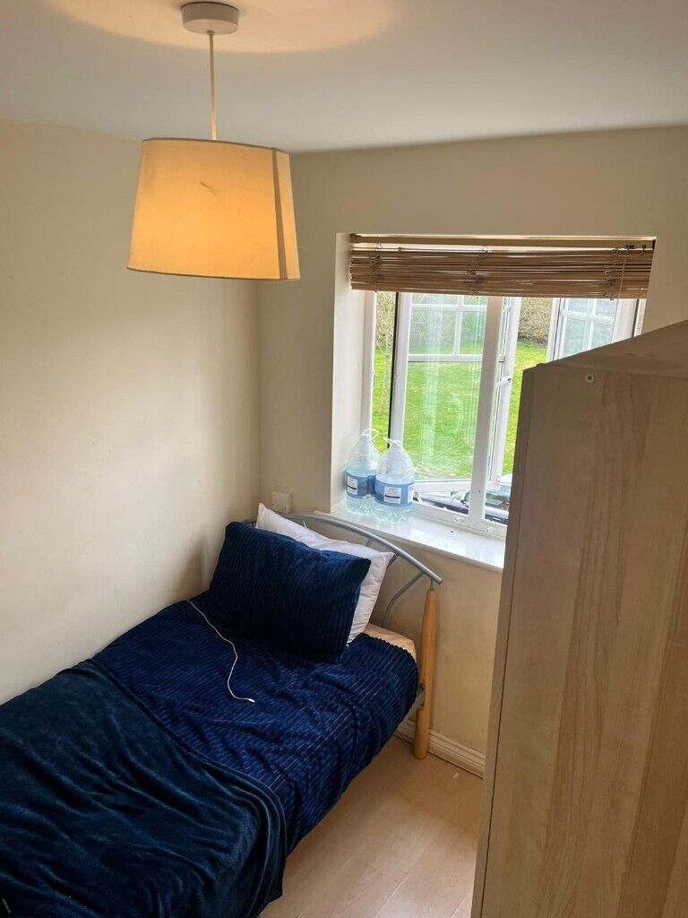 24 hour move in! - *YOU PAY NOTHING* -Southern Drive, Kings Norton - UC, ESA, PIP, DSS Accepted