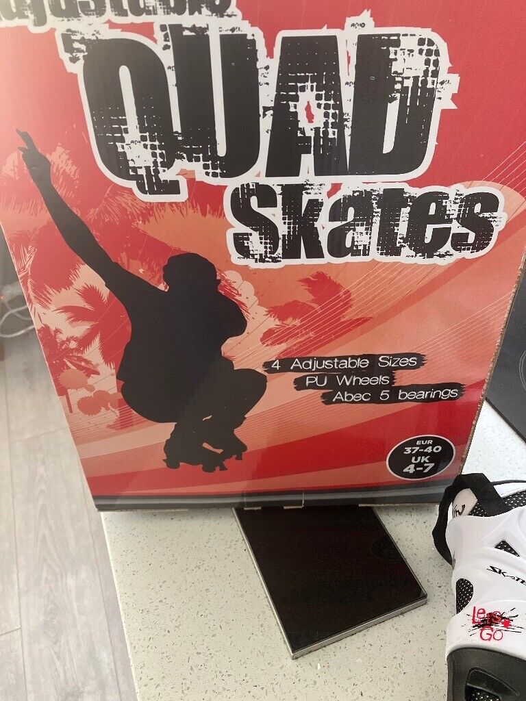 Roller boots in box