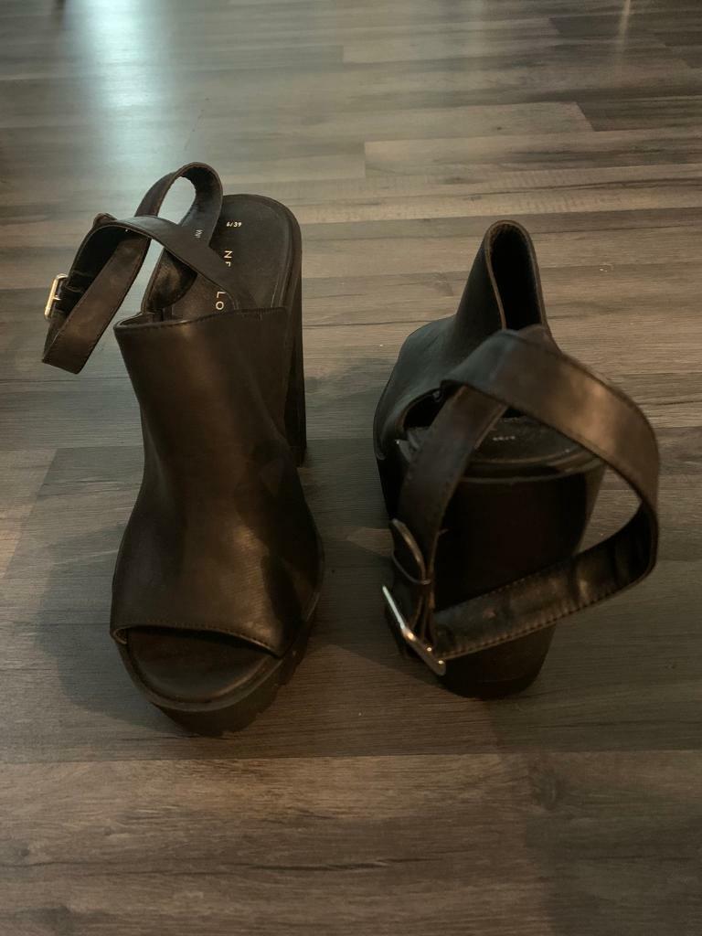 image for Black platform boots 