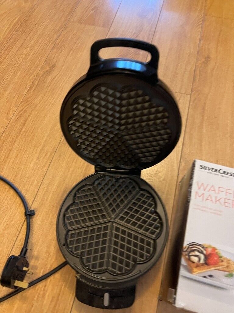 waffle maker  silvercrest used once 