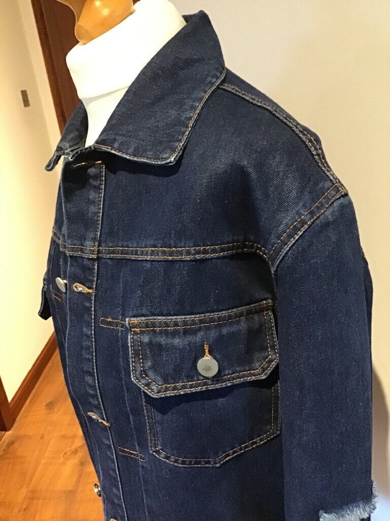 MOMOKROM LADIES DENIM JACKET WITH RIPPED EFFECT - SIZE  SMALL
