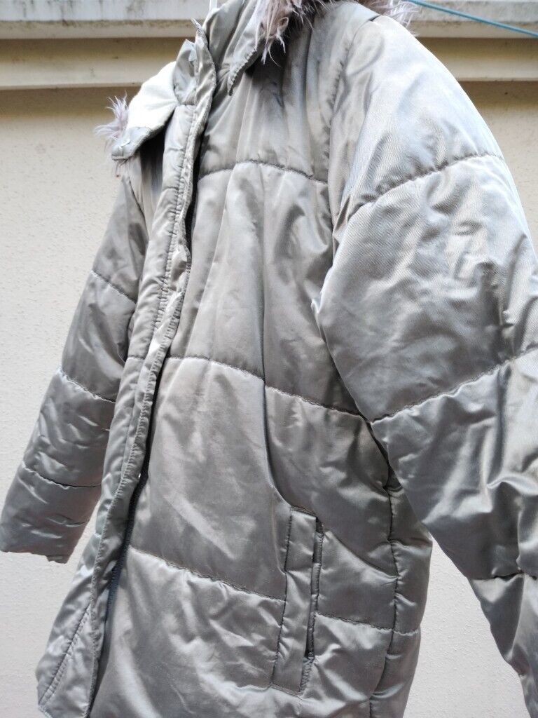 NEXT Luxurious Padded Jacket Age 9-10, Silver (reflective). AS NEW