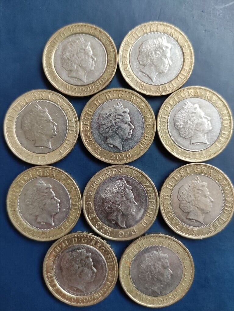2 pound  10 coin ,circulated (set F)