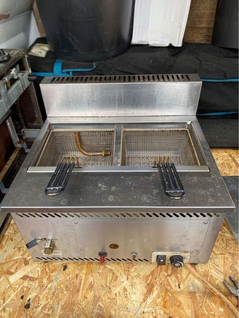 Catering equipment commercial used gas fryers restaurant kitchen trailer items 