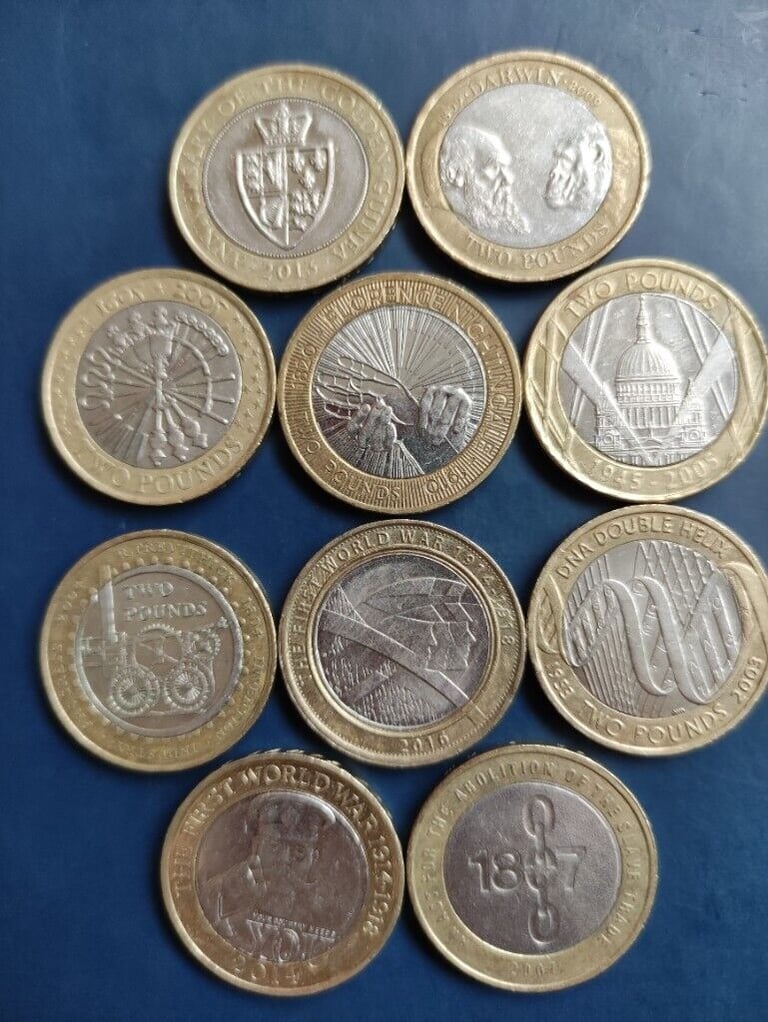 2 pound  10 coin ,circulated (set F)