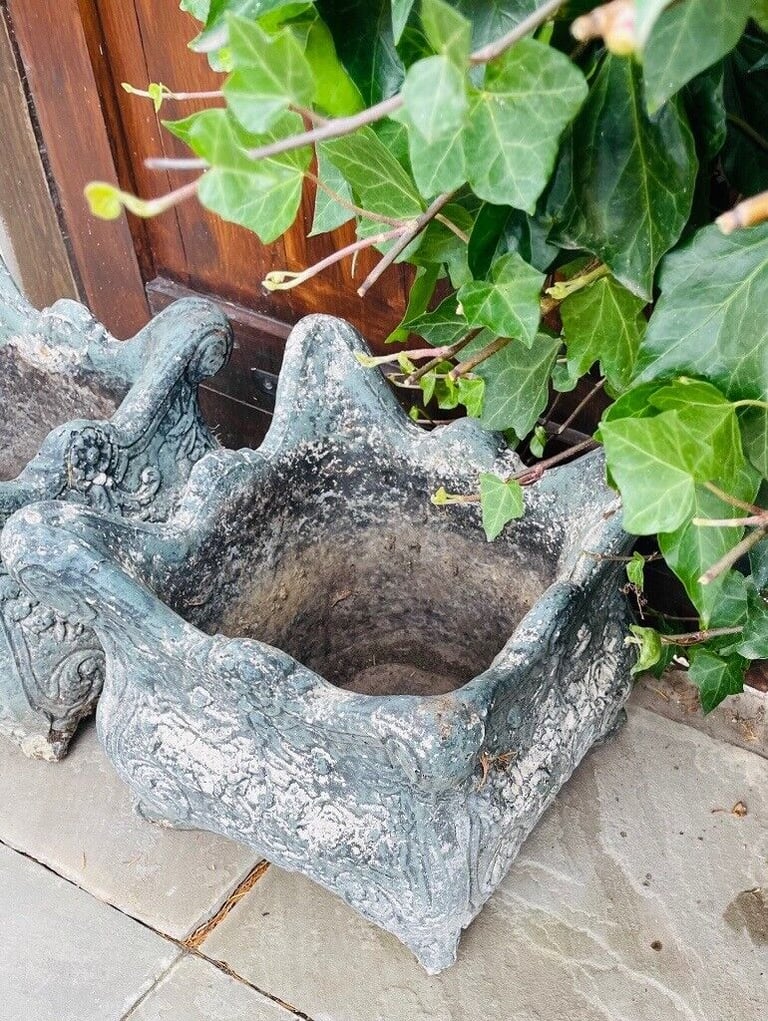 Decorative concrete planters/urns x 2 for the pair £70