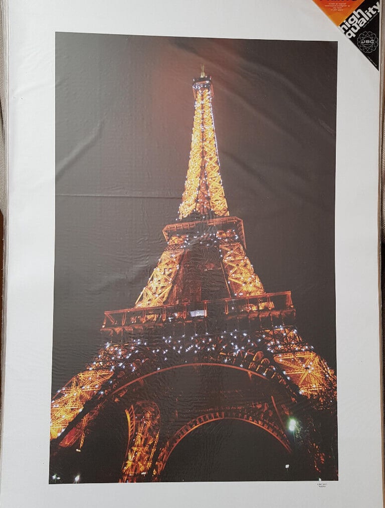Wall Art of the Eiffel Tower By Night