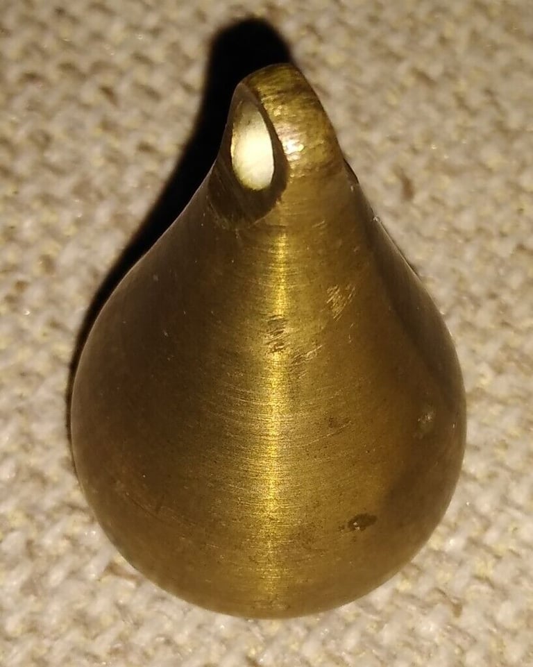 'Teardrop' Counterweight, Solid Brass (fr. Dutch style wall clock). Cord pull?