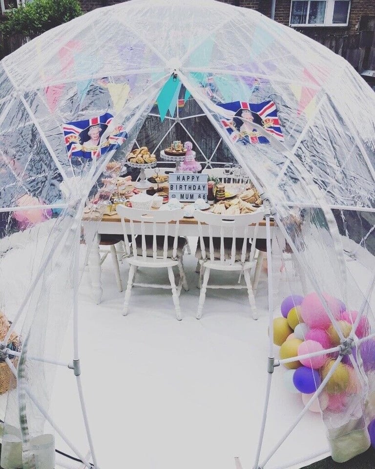 IGLOO DOME - movie, picnic, dinner, hot tub themes HIRE ONLY... £50 is the deposit only