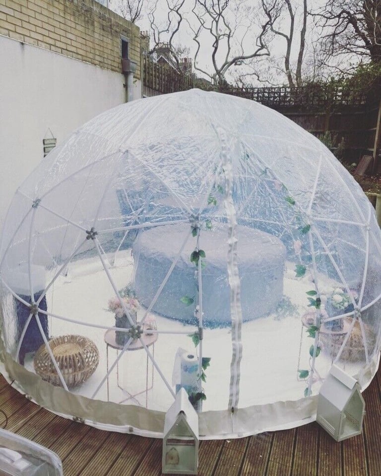 IGLOO DOME - movie, picnic, dinner, hot tub themes HIRE ONLY... £50 is the deposit only