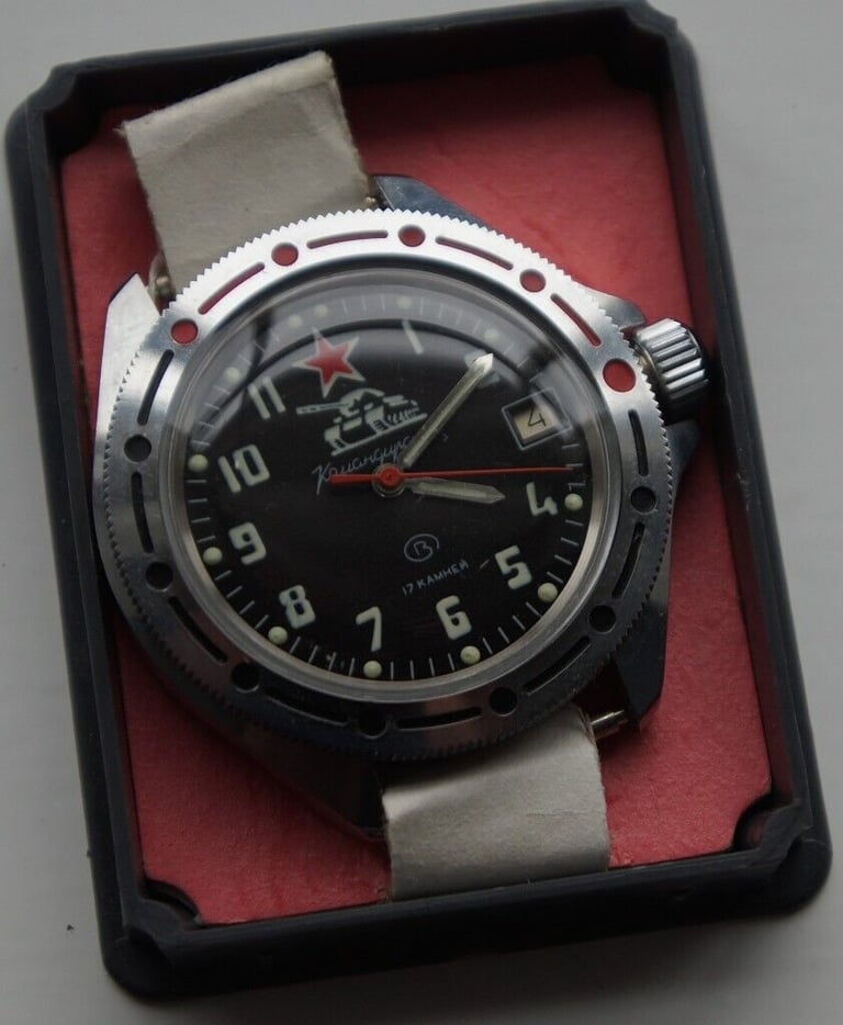 Wostok Komandirskie manual wind mechanical wristwatch - Tank divisions - new old - cal 2414 - '90s