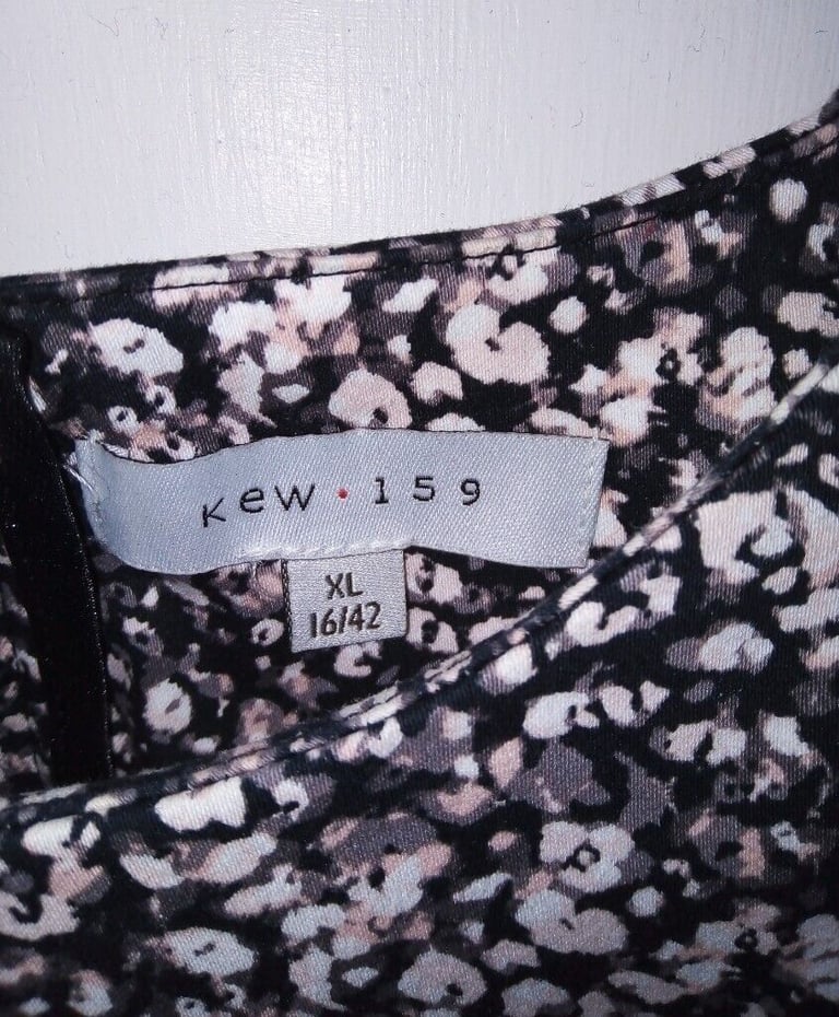 2 x print tops - size 16