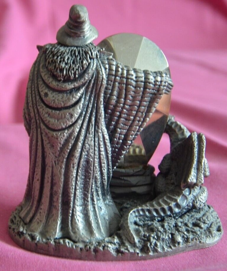 MYTH AND MAGIC THE CRYSTAL SHIELD