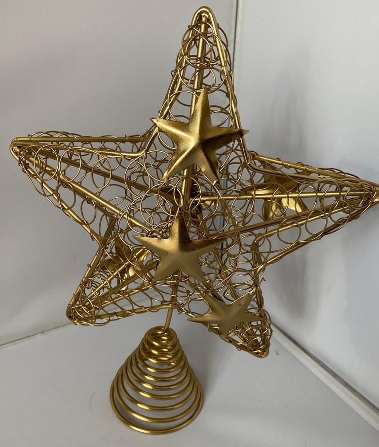 Beautiful Large Filigree Gold Star Tree Topper