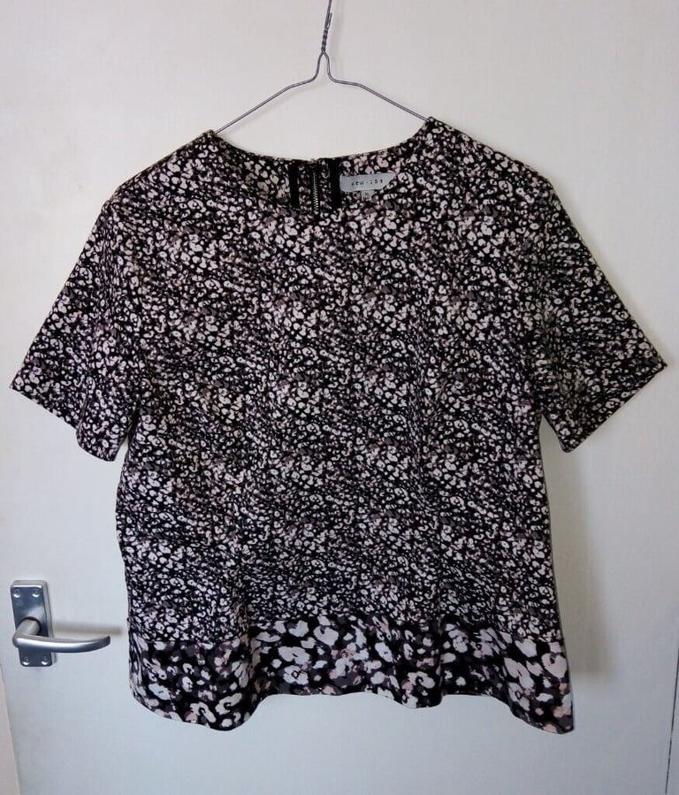 2 x print tops - size 16