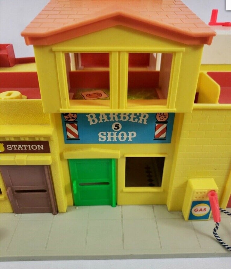 1970’s Fisher Price Vintage Little People VILLAGE Main Street Toy Play Family Set