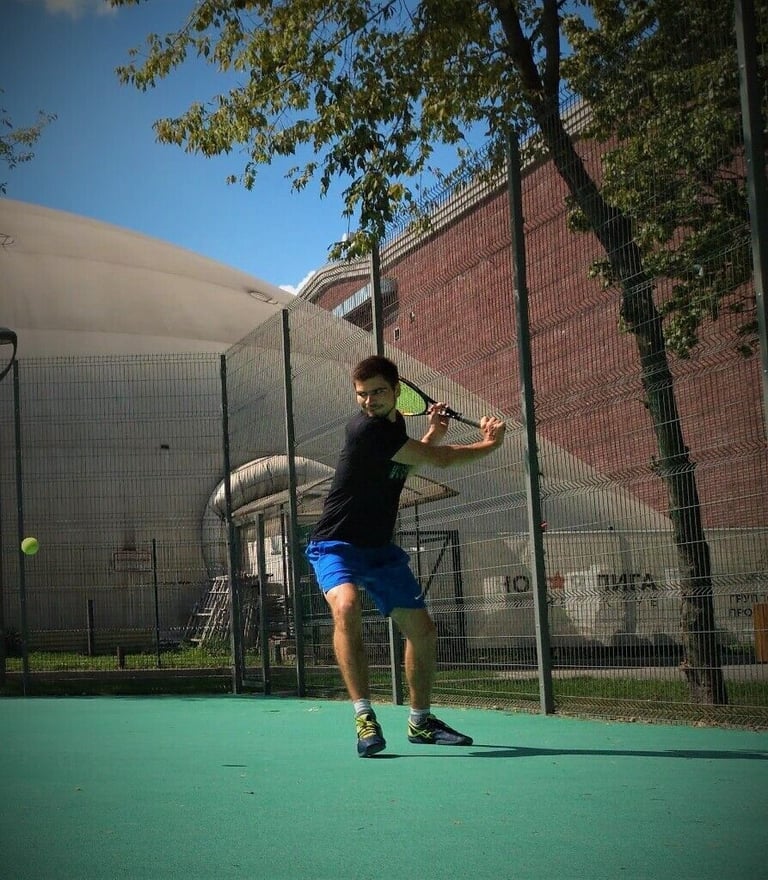 LTA accredited tennis coach, hitting partner, 2.2 LTA rating