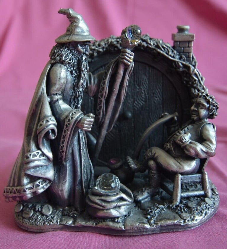  TUDOR MINT  FROM THE HOBBIT COLLECTION GOOD MORNING AT BAG-END