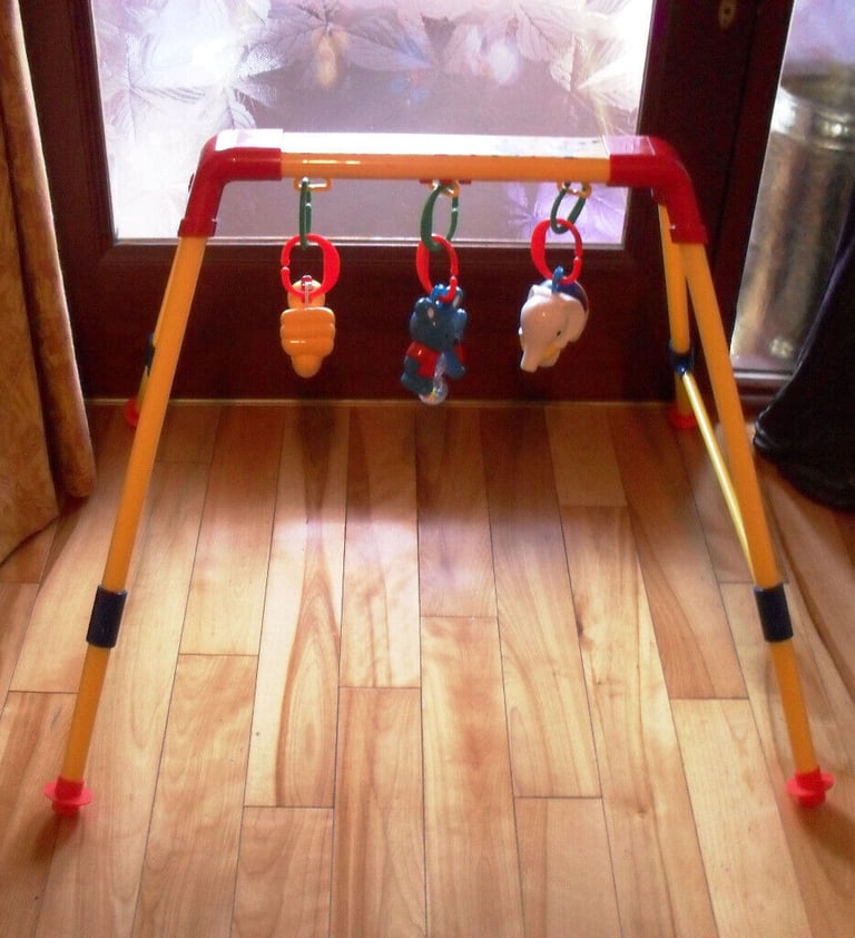 just reduced again - PORTABLE BABY GYM - ACTIVITY CENTRE (RRP £39.99) SUITABLE FROM NEWBORN & UP 