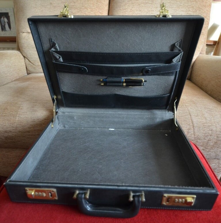 image for COMBIINATION LOCK ATTACHE CASE