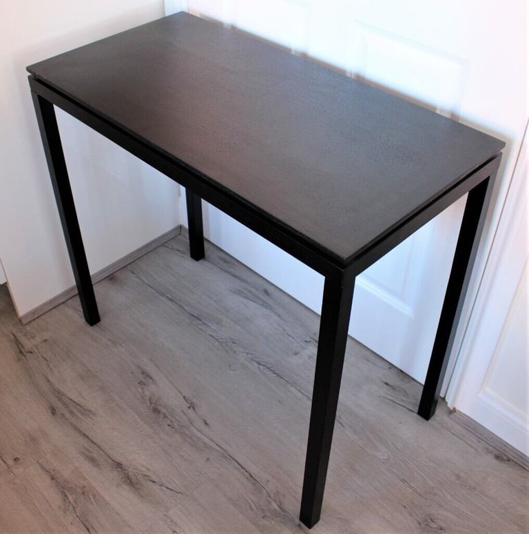 Gillmore Cordoba British Design Small Black Oak Veneer Dining Table Kitchen