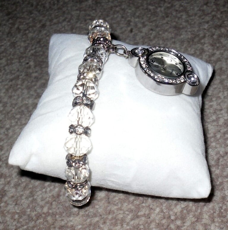 Ladies DIVA Stretch Bracelet Watch